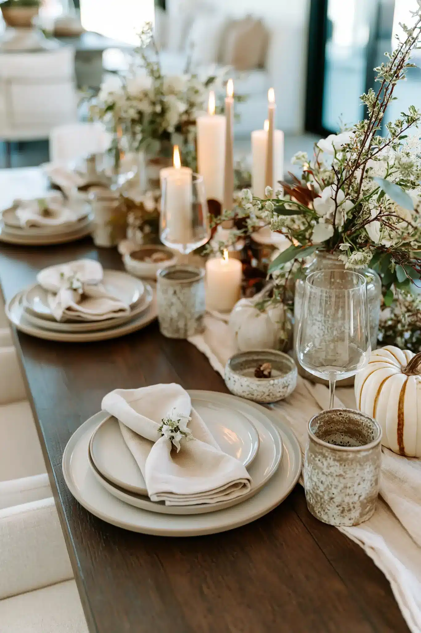 simple thanksgiving table decor