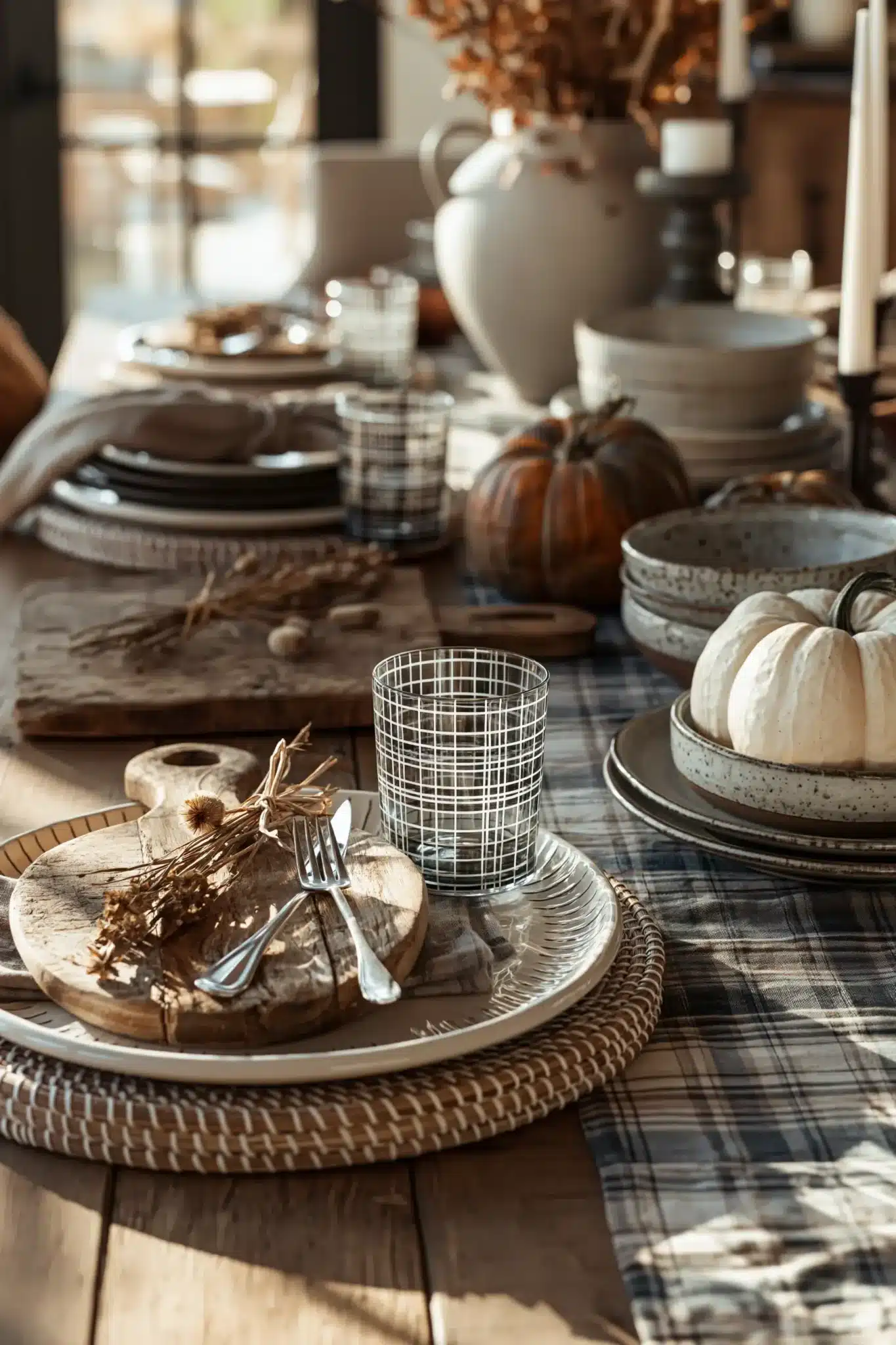 simple thanksgiving table decor