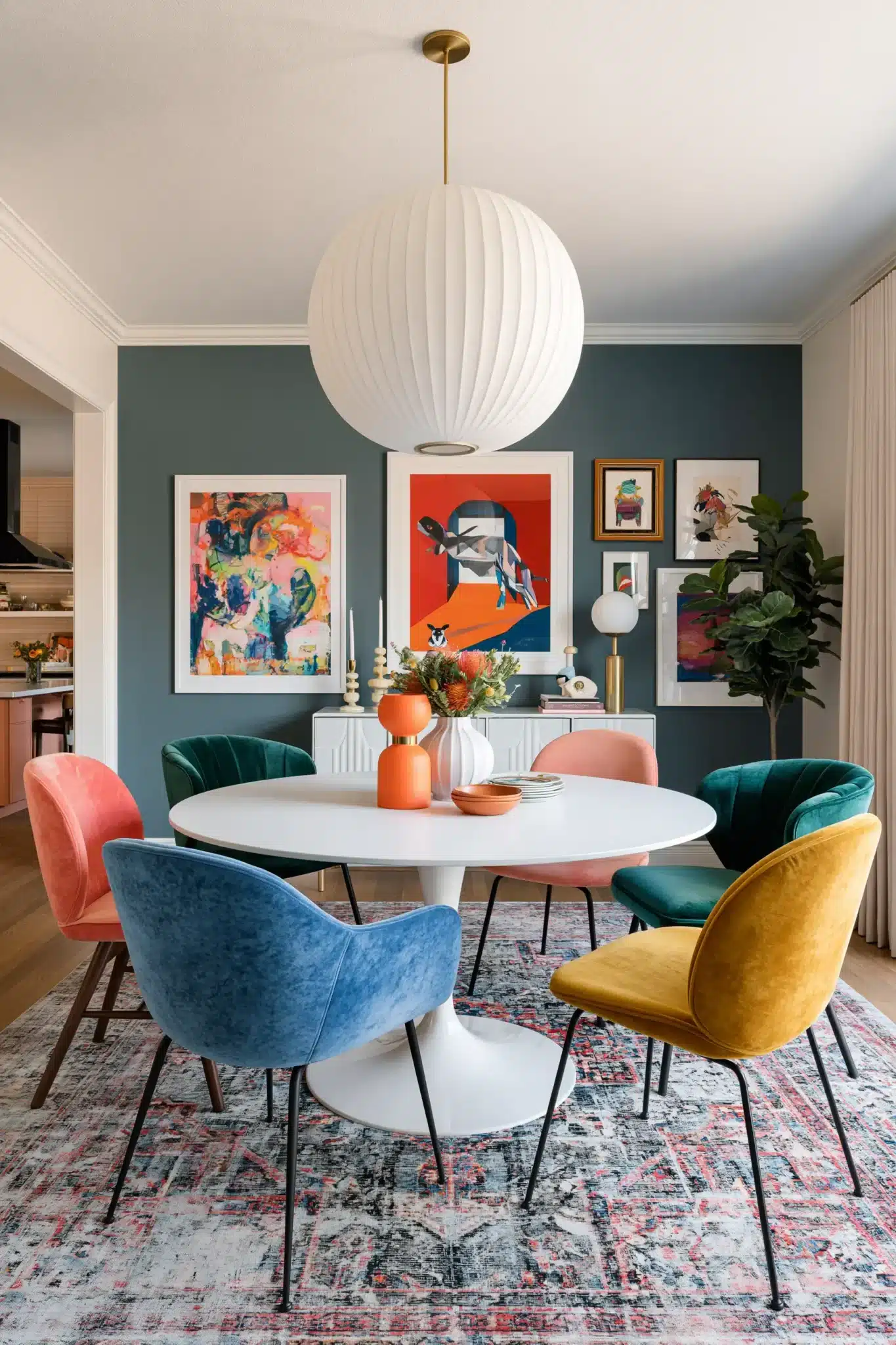 round table dining room