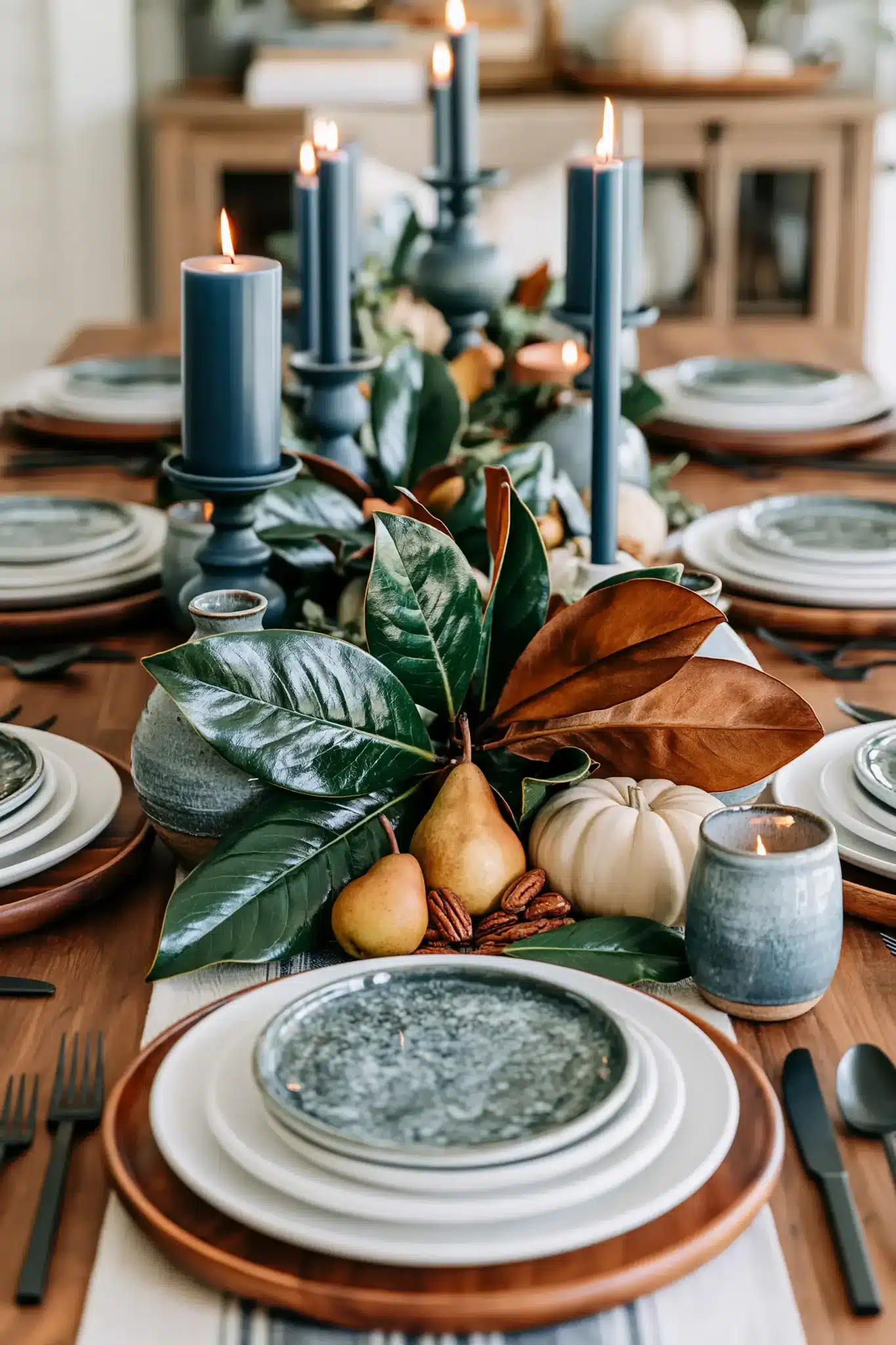 blue thanksgiving table decor